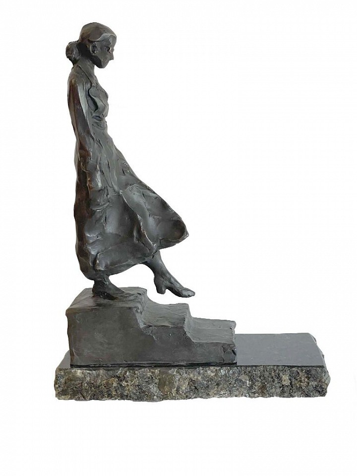 Jane DeDecker, Steps Supreme (Ruth Bader Ginsberg) #12, 2021
bronze, 9 1/2 x 7 x 2 1/2 in.
JDD220604