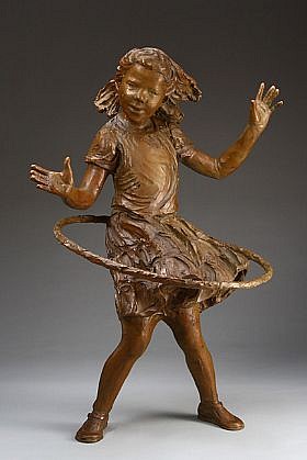 Jane DeDecker, Hula Hoop, Ed. of 31, (L), 2007
bronze, 43 x 33 x 28 in. (109.2 x 83.8 x 71.1 cm)
JD100707