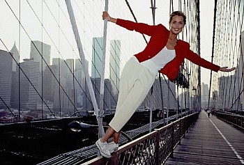 Harry Benson - Harry Benson Lauren Hutton on Bridge, Edition of 35