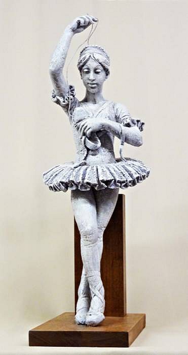 Bruno Lucchesi, Ballerina, 2012
terracotta, 26 x 10 x 13 in. (66 x 25.4 x 33 cm)
BL120902