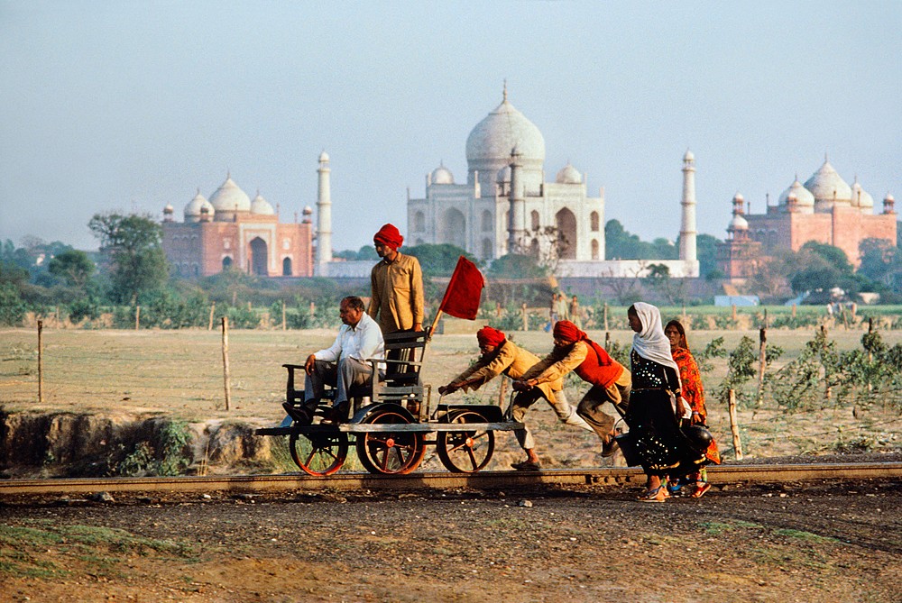 Steve McCurry, Train Inspector, 1983
FujiFlex Crystal Archive Print, (Inquire for available sizes)
INDIA-10415