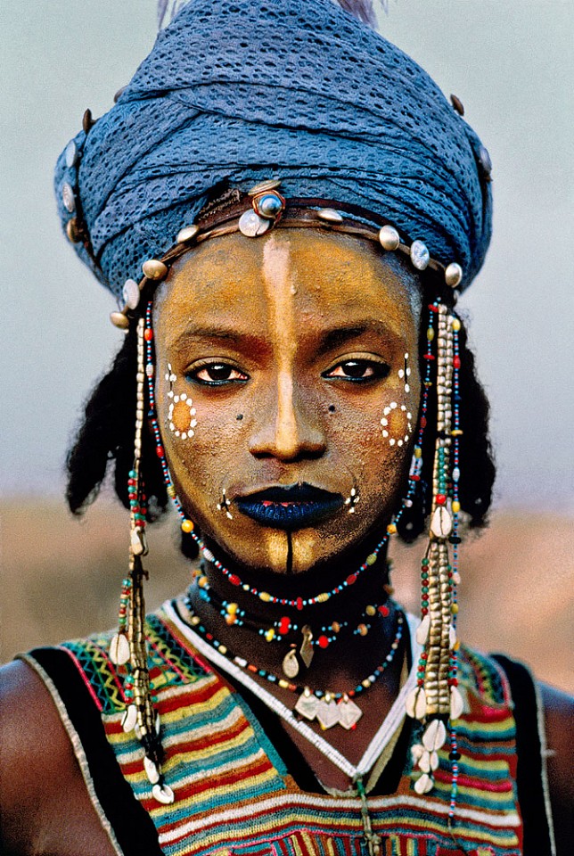 Steve McCurry, Young Wodaabe Man, Niger, 1986
FujiFlex Crystal Archive Print, (Inquire for available sizes)
NIGER-10003