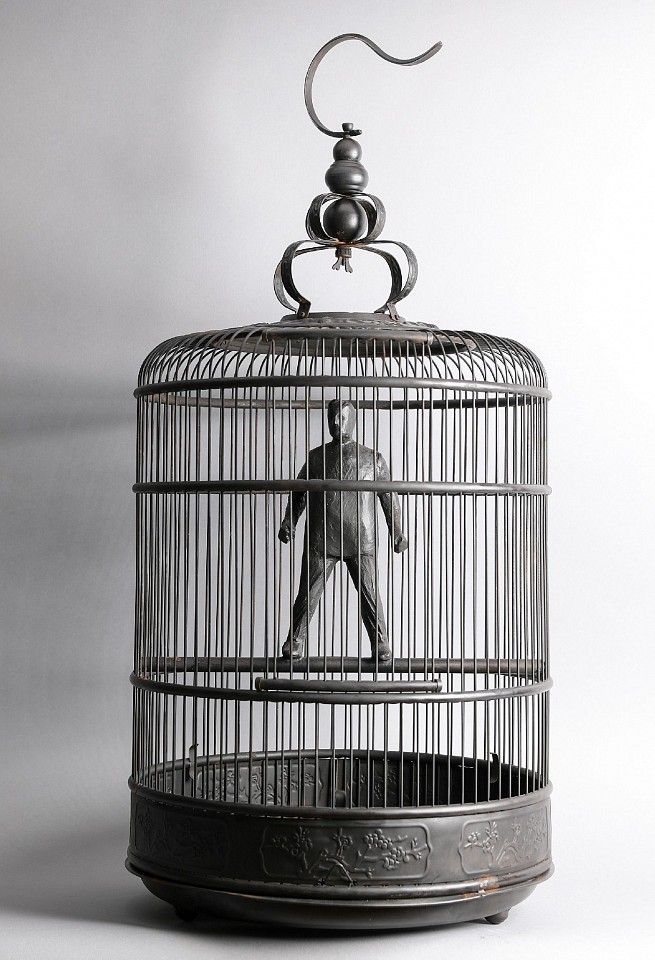 Jim Rennert, Caged, not Conquered, Ed. of 9, 2020
bronze and stainless steel, 27 x 15 x 15 in. (68.6 x 38.1 x 38.1 cm)
JR201103