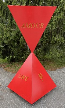 Work: Steven Simmons Love Pyramids (Large)