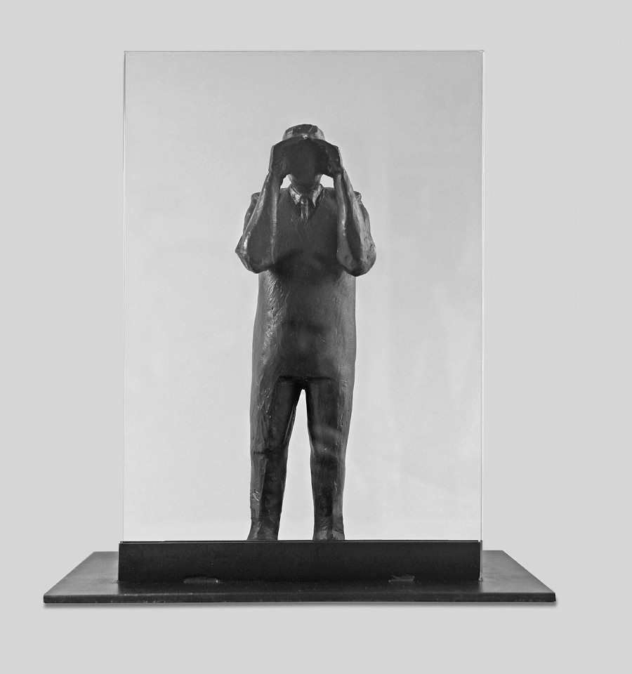 Jim Rennert, Reflection, Ed. of 9, 2022
bronze and glass, 18 1/4 x 16 x 8 5/8 in.
JR220802