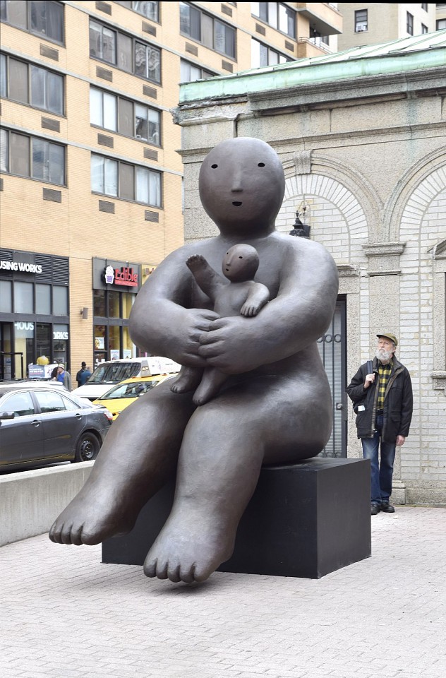 Joy Brown, One Holding Small One
bronze, 126 x 60 x 86 in. (320 x 152.4 x 218.4 cm)
JB060124