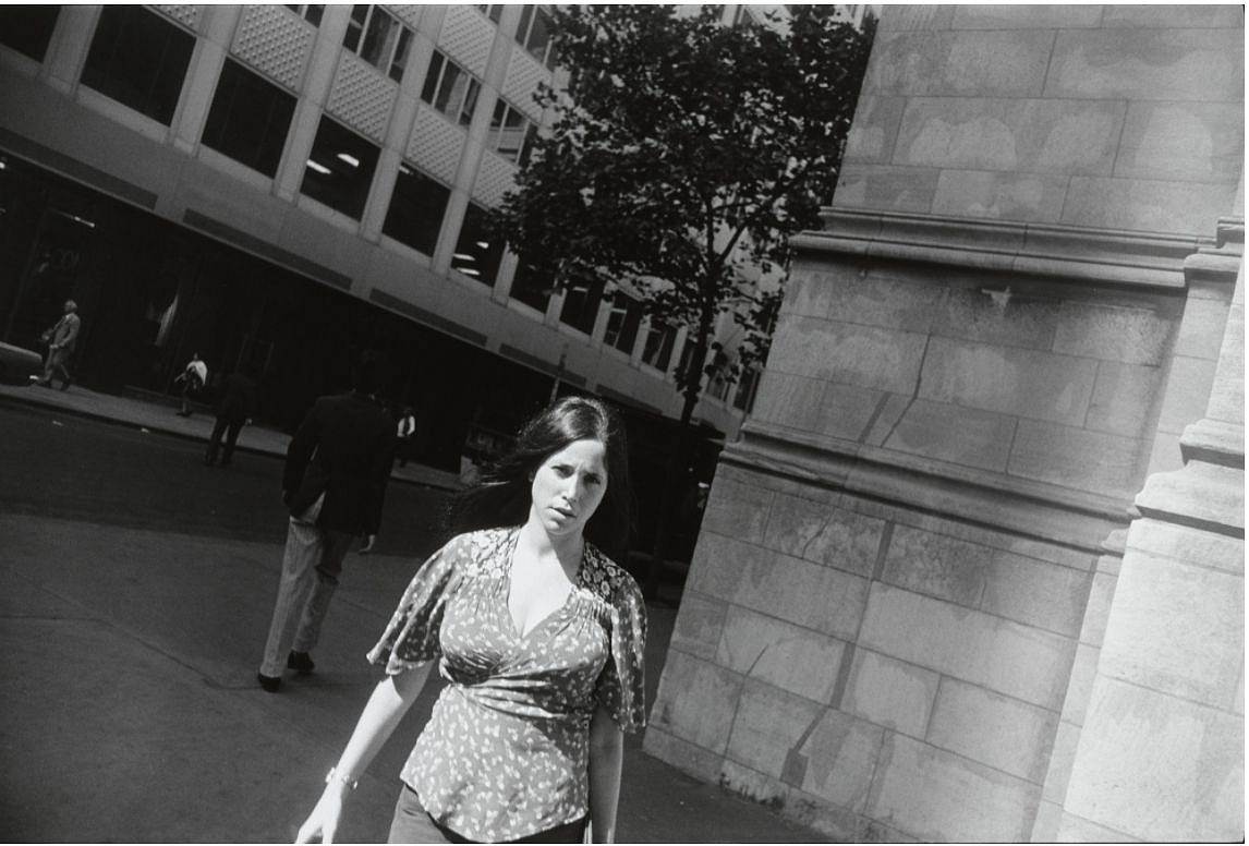 Garry Winogrand, New York City from Women are Beautiful, 1971
gelatin silver print, 9 x 13 in. (22.9 x 33 cm)
GW250402