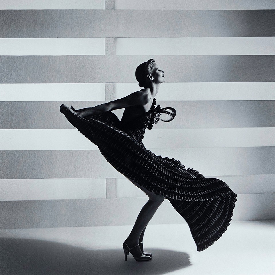 Willie Christie, The John Bates Dress, Ed. 1/15, 1976
archival pigment print, 21 x 21 in. (53.3 x 53.3 cm)
WC260301