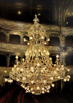 Work:&nbsp;Tommaso Ottieri Chandelier 1
